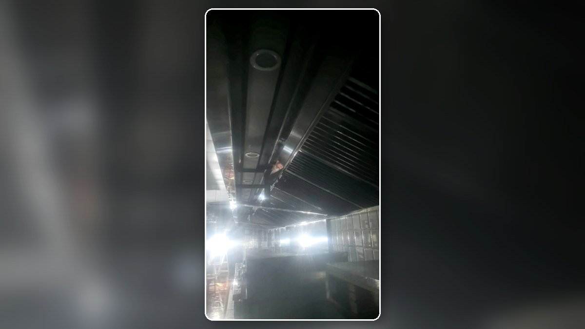 尚志中学厨房排烟罩和通风系统现场